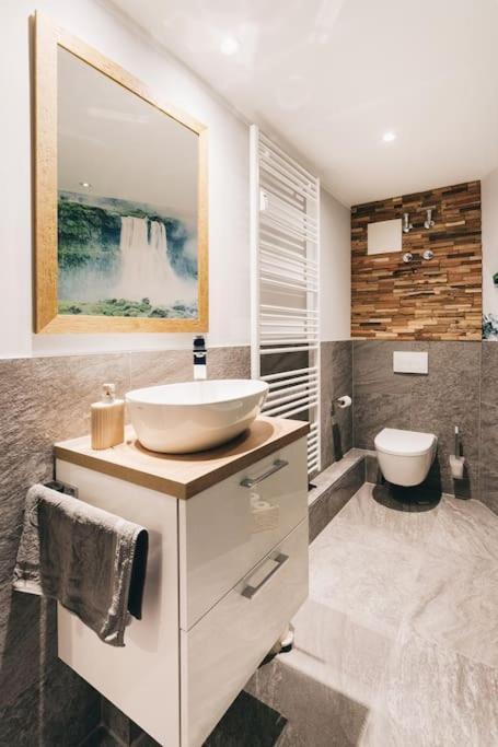 Tip! Toplage In Dresden! Moderne 100 Qm Ferienwohnung Fuer Familien Und Kleine Gruppen Exterior foto